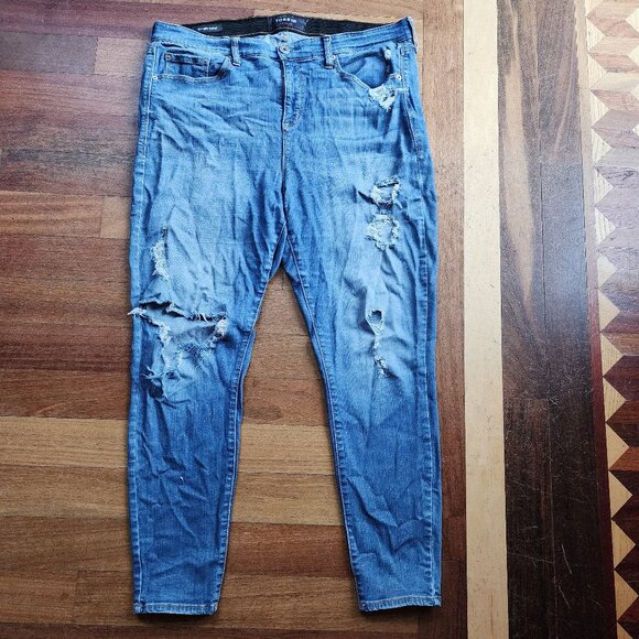 Torrid Sky High Skinny Ripped Jeans Size 18 - Picture 2 of 16